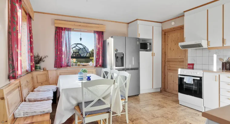 Cozy 4-Bedroom Vacation Rental House